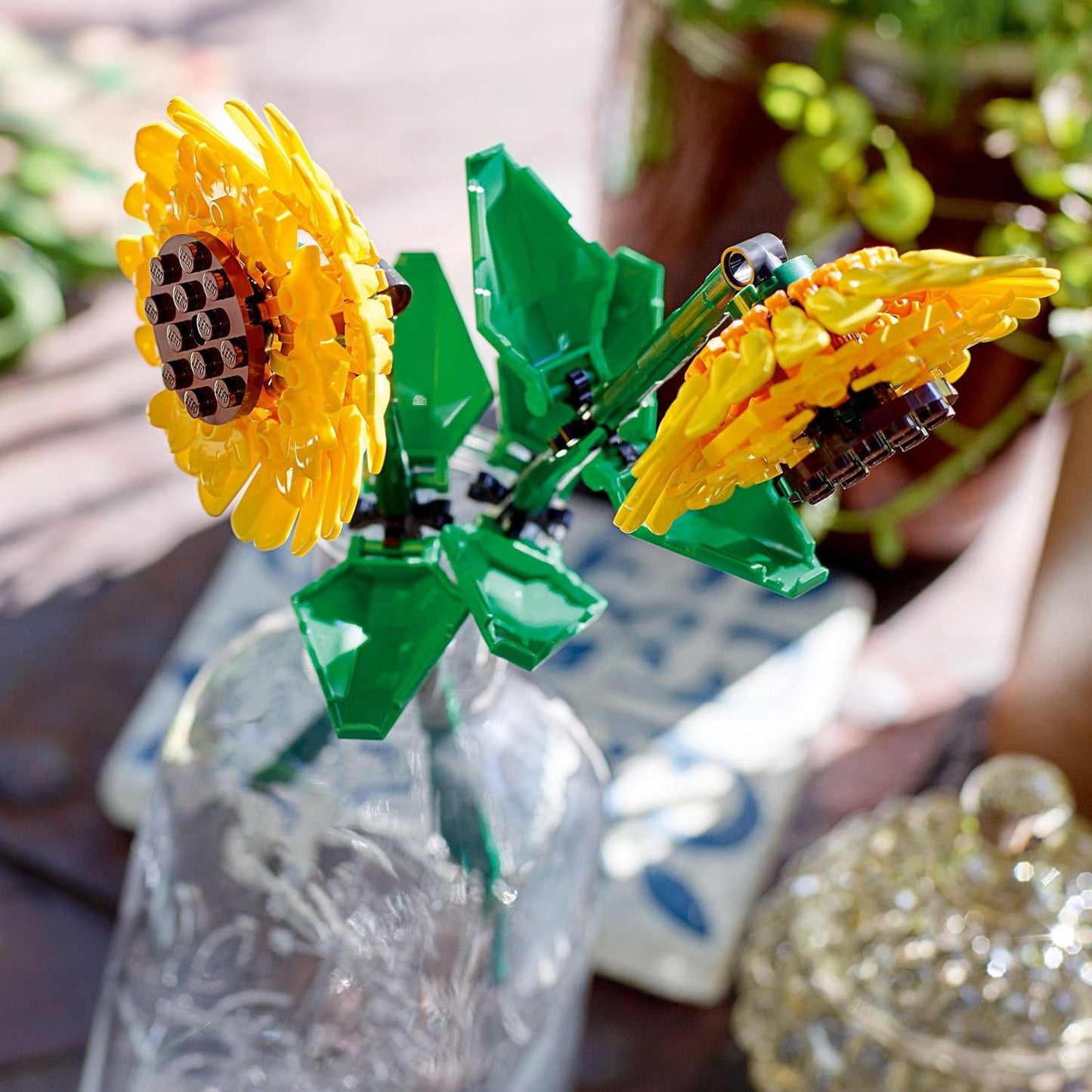 LEGO Botanicals Girasoli - Set di Fiori Finti per Bambine e Bambini 8+ Anni - Idee Regalo Donna o Mamma - Bouquet da Esporre come Decorazione di Casa o della Camera da Letto - 40524