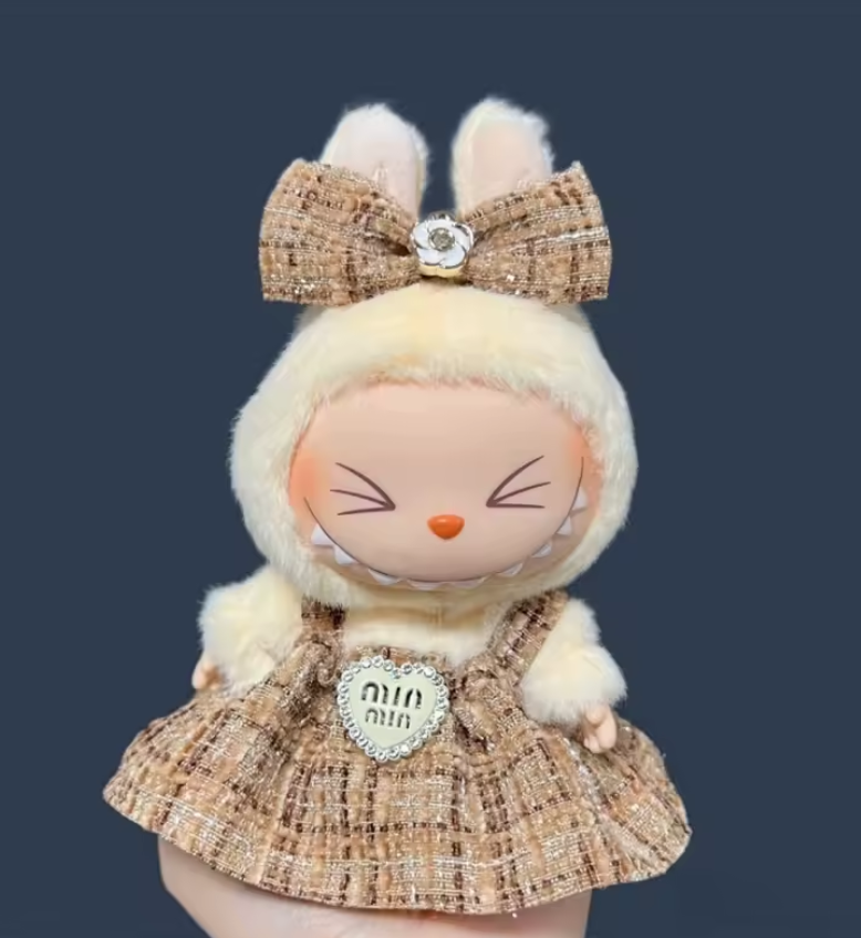 POP MART The Monsters - Have a Seat Macaron Big Into Energy LABUBU Clothes