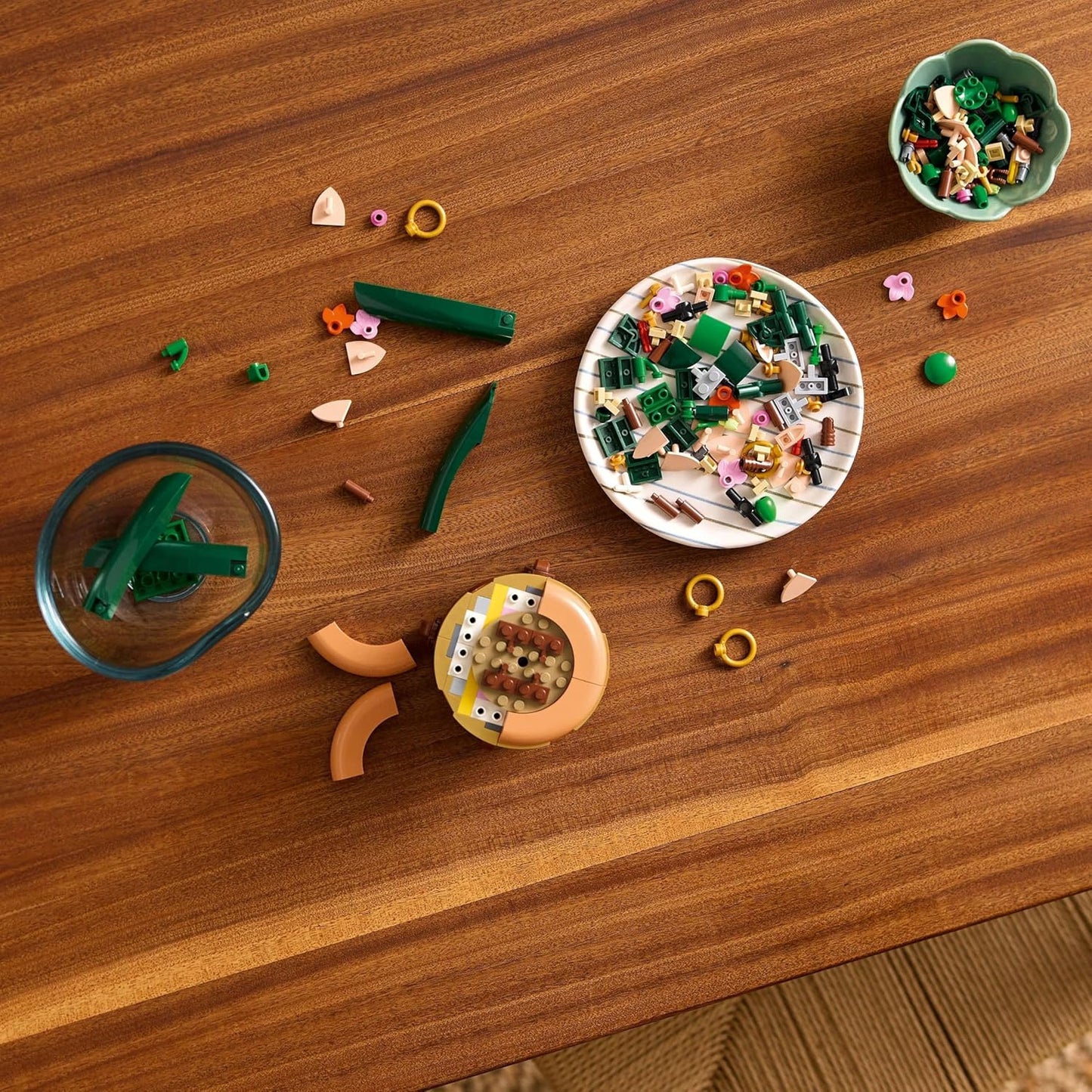 LEGO Botanicals Mini-Orchidea - Idee Regalo Donna o per la Festa della Mamma - Set con Fiori Finti e Vaso, Bocciolo e Foglie Artificiali da Costruire, Botanical Collection per Adulti - 10343