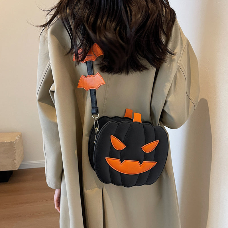Borse per Halloween 2025, divertente borsa a tracolla con cartone animato di zucca e pipistrello - 2025 Halloween Bags Funny Pumpkin Cartoon Shoulder Crossbody Bag With Bat Personalized Creative Female Bag