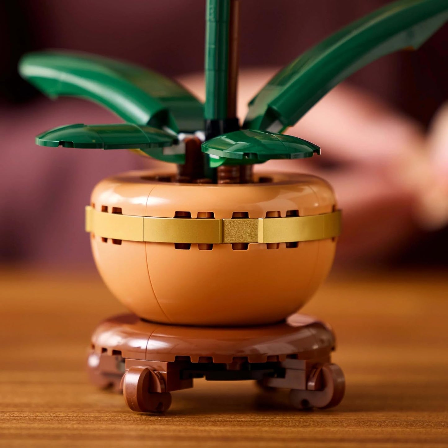 LEGO Botanicals Mini-Orchidea - Idee Regalo Donna o per la Festa della Mamma - Set con Fiori Finti e Vaso, Bocciolo e Foglie Artificiali da Costruire, Botanical Collection per Adulti - 10343